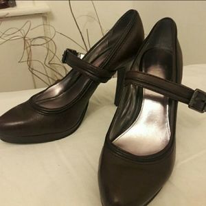 Calvin Klein Leather Pumps Sz 10
